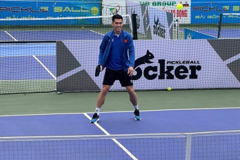 Tiến Linh tranh thủ chơi pickleball sau khi vào chung kết ASEAN Cup