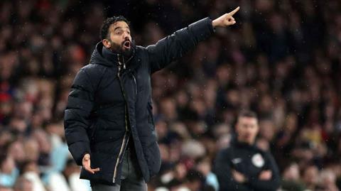Jamie Carragher chỉ trích nhận xét của Ruben Amorim