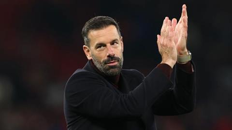 Ruud van Nistelrooy có thể mang 2 sao MU tới Leicester