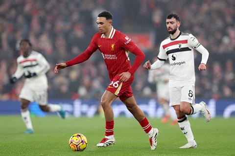 Mổ băng Liverpool 2-2 Man Utd: Vai trò khác thường của Bruno Fernandes và sự vất vả của Trent Alexander-Arnold