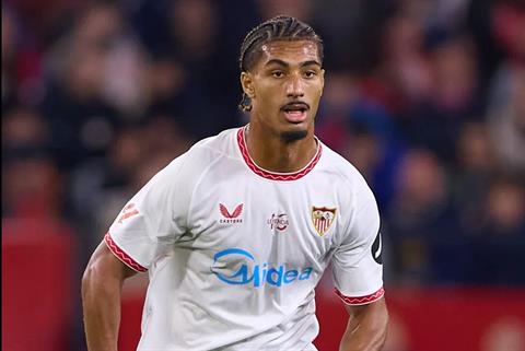 Liverpool đánh bại Newcastle vụ Loic Bade của Sevilla 