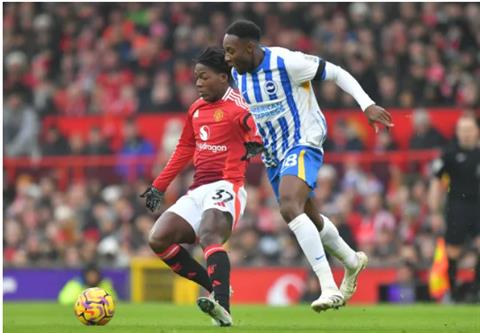 Kobbie Mainoo bị chỉ trích sau trận thua Brighton