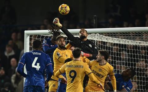 Robert Sanchez chỉ xứng đáng bắt cho một đội tầm trung ở NHA