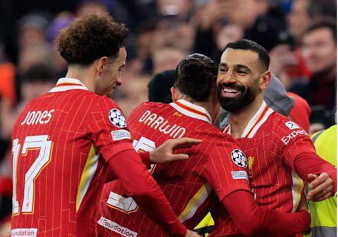 Liverpool loại 12 trụ cột khỏi danh sách đấu PSV