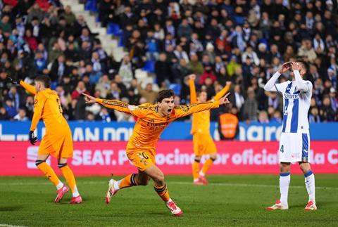 Carlo Ancelotti hạnh phúc khi Real được dàn sao trẻ giải cứu