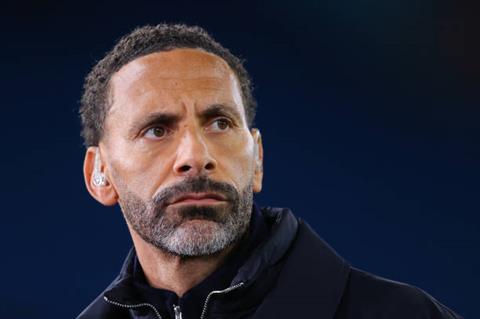 Rio Ferdinand bất ngờ bởi quyết định của Arne Slot trước Everton