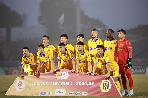 SLNA nhận liều doping cực lớn trong cuộc đua trụ hạng V.League