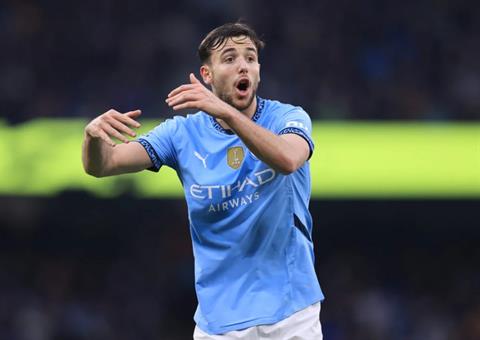 Man City xứng đáng có được nhiều hơn thế