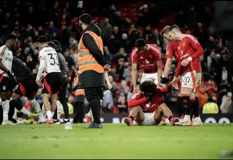 Zirkzee bật khóc nức nở trong ngày biến MU thành cựu vương FA Cup