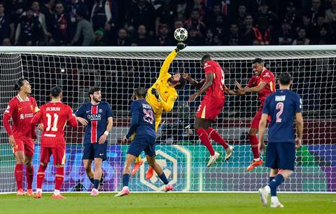 Dự đoán phạt góc trận Liverpool vs PSG (03h00 ngày 12/3)