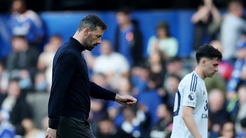 Van Nistelrooy úp mở về tương lai sau khi Leicester xuống hạng