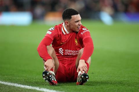 Liverpool mất 2 trụ cột hàng thủ trước chung kết Carabao Cup
