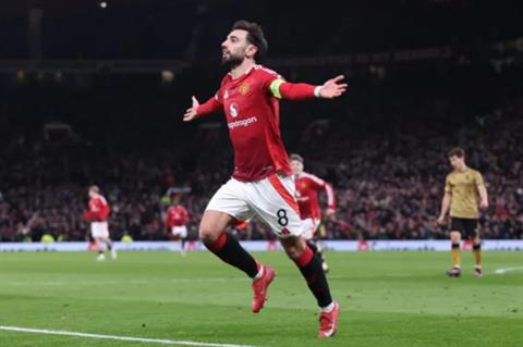 Ruud van Nistelrooy lên tiếng khen ngợi Bruno Fernandes