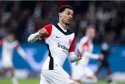 MU gia nhập cuộc đua giành ngôi sao tấn công của Eintracht Frankfurt