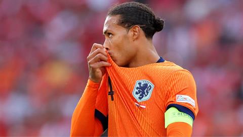 HLV ĐT Hà Lan tiết lộ một điều về Virgil van Dijk 
