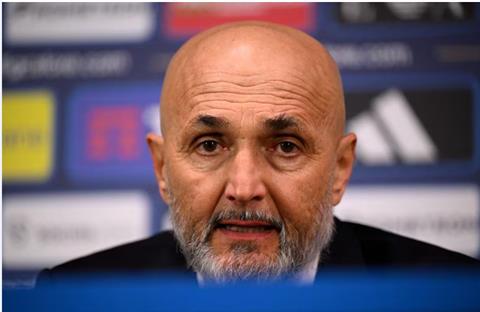 Thầy trò Luciano Spalletti phản ứng thế nào sau thất bại trước Đức?