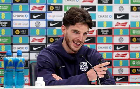 Declan Rice chỉ ra thiếu sót của "Thế hệ vàng" ĐT Anh