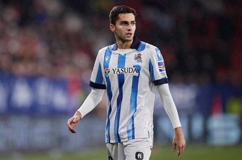 Tiểu sử cầu thủ Arsen Zakharyan