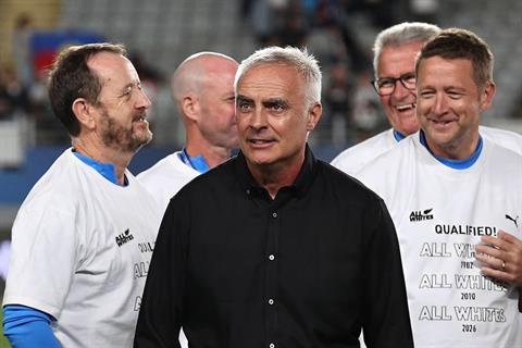 HLV Darren Bazeley tự hào khi đưa New Zealand dự World Cup
