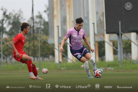 Thông tin mới nhất về tình trạng chấn thương của Bùi Hoàng Việt Anh