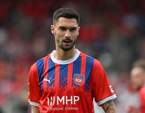 Tiểu sử tiền vệ Jan Schoppner