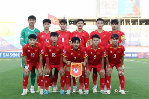 ĐT U17 Việt Nam nhận lời động viên đặc biệt trước trận cầu lịch sử