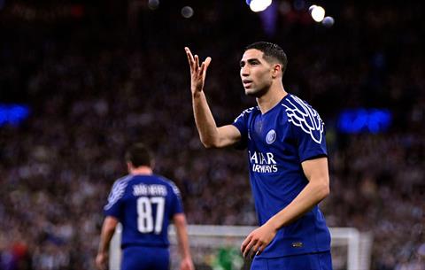 Achraf Hakimi sẵn sàng đối đầu cả Real Madrid lẫn Arsenal