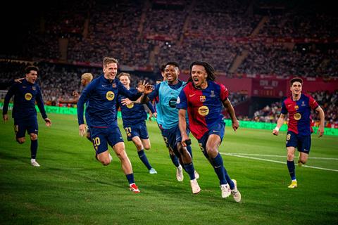 Man City bất ngờ theo đuổi Jules Kounde của Barca