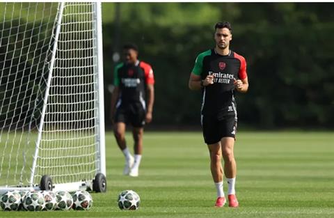 Mikel Arteta cập nhật tình hình chấn thương của Mikel Merino 