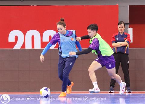 Futsal nữ Việt Nam sẵn sàng cho trận ra quân tại giải châu Á