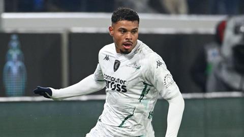 Tiểu sử tiền vệ Tino Anjorin