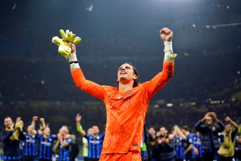 Xuất sắc nhất trận Inter vs Barca, Yann Sommer phản ứng thế nào?