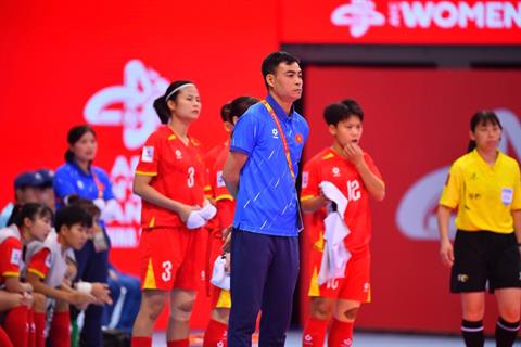 HLV futsal nữ Việt Nam chưa hài lòng sau trận thắng ra quân