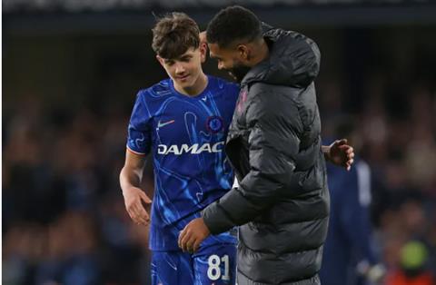 Reece James đưa sao trẻ 16 tuổi của Chelsea lên mây