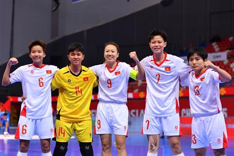 Futsal nữ Việt Nam rộng cửa vào tứ kết châu Á