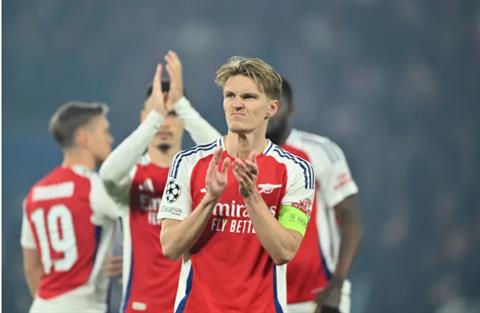 Mikel Arteta sẽ tước băng đội trưởng của Martin Odegaard?