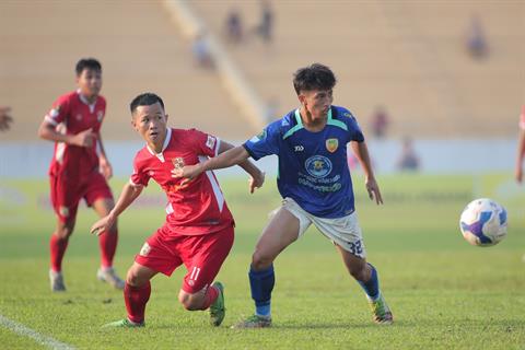 HLV Phan Thanh Bình bức xúc khi thua oan vì phạt đền