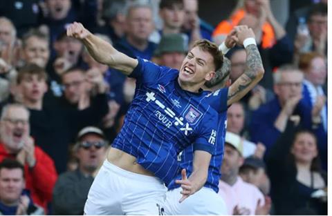 MU có lợi thế so với Chelsea vụ Liam Delap