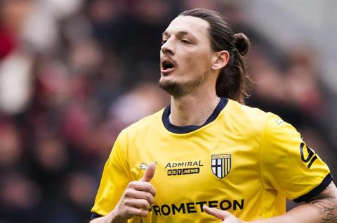 Tiểu sử tiền đạo Milan Djuric