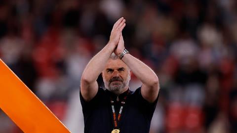 Giúp Tottenham giành danh hiệu sau 17 năm, Ange Postecoglou phản ứng thế nào?