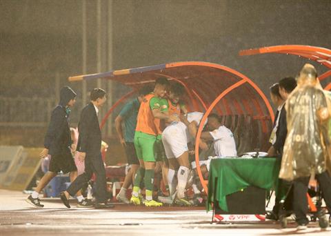 Nam Định FC 'trả giá đắt' sau trận thắng SLNA