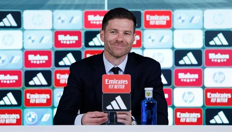 Xabi Alonso lo lắng về một điều với Real Madrid