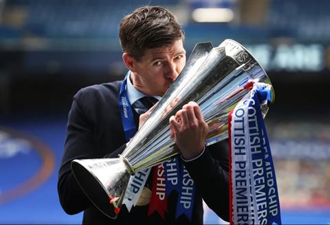 Steven Gerrard từ chối cơ hội trở lại Rangers 