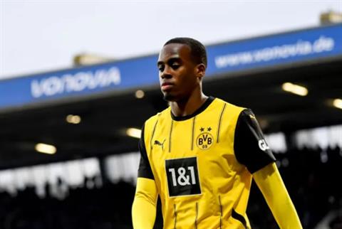 Chelsea đàm phán chiêu mộ sao Dortmund
