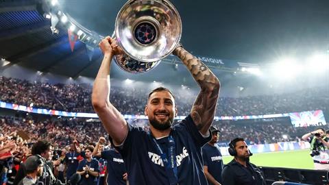 PSG tiếp tục mạnh tay với Gianluigi Donnarumma
