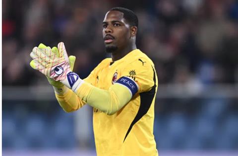 Chelsea phản hồi AC Milan vụ thủ môn Mike Maignan 