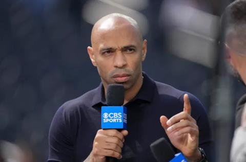 Thierry Henry đưa ra cảnh báo cho Arsenal về mục tiêu Hugo Ekitike