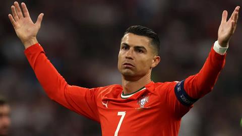 Cristiano Ronaldo xác nhận vắng mặt tại FIFA Club World Cup