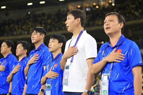 Nhiệm vụ tiếp theo của HLV Kim Sang Sik sau trận thua Malaysia