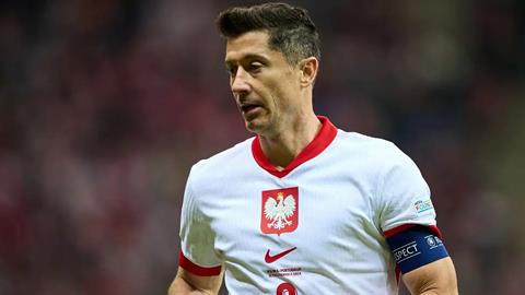 Robert Lewandowski chiến thắng, HLV tuyển Ba Lan từ chức